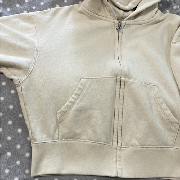 Uniqlo Japan Cropped Zip-up Hoodie - Picture 5 of 9